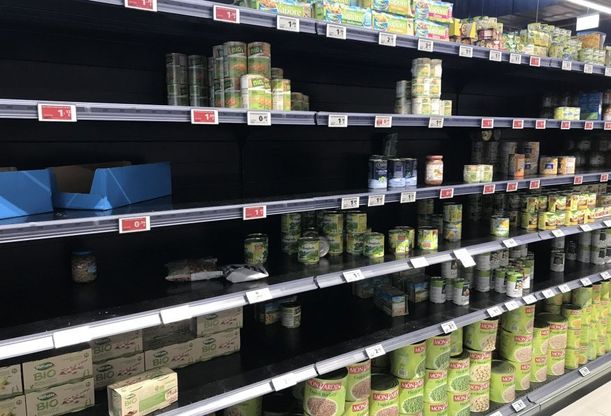 Scaffali vuoti, farmacie piene, mascherine introvabili: Bologna ai tempi del coronavirus