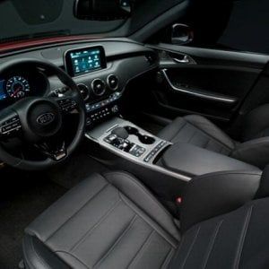 Kia Stinger, la sportiva da viaggio