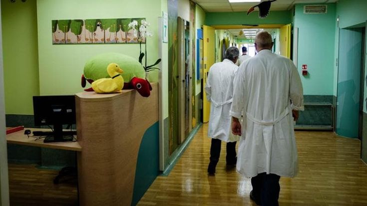 Al Policlinico il bambino nato due volte, salvato da una cisti che poteva soffocarlo