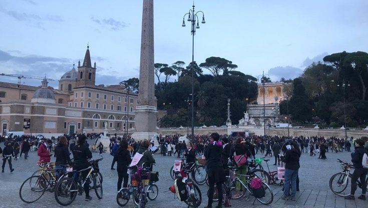 Roma, la pedalata delle "Femministe col ciclo" per vincere le discriminazioni