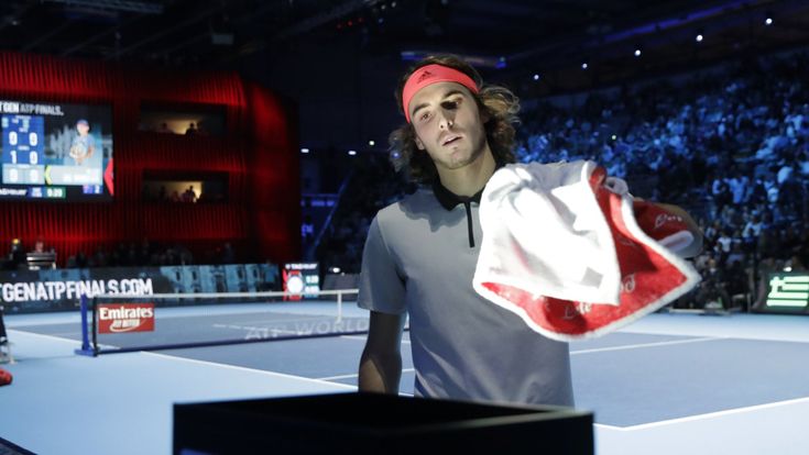 L'alba di Tsitsipas: il tennis globale accoglie la Grecia