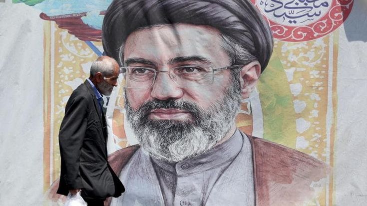 “Mojtaba Khamenei è in fin di vita”: Iran scosso dalle voci sulla Guida Suprema