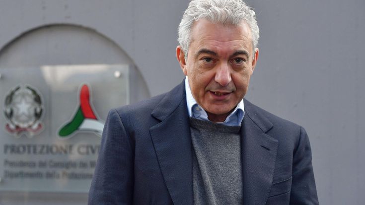 I governatori si ribellano al commissario: “I nostri medici lasciati senza difese”