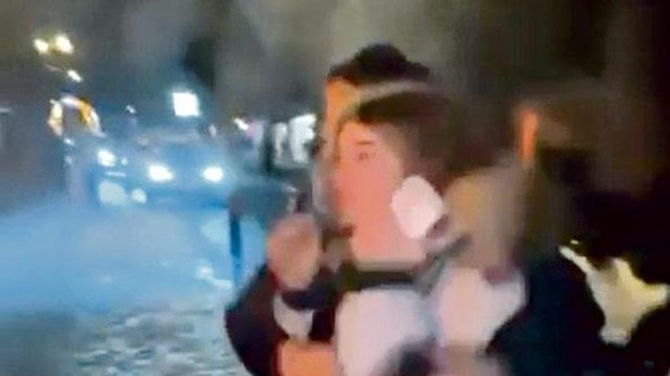 Crans, le urla e quelle sedie per sfondare le vetrate: l’ultimo video shock