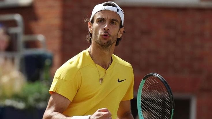 Musetti in finale al Queen’s, Thompson battuto al terzo set dopo un secondo da incubo. “Orgoglioso di me”
