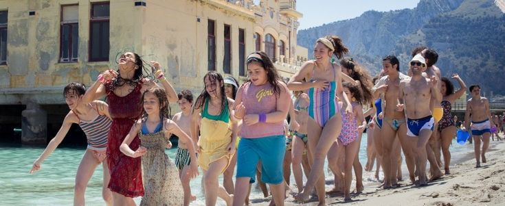Le sorelle Macaluso di Emma Dante: tre generazioni di donne a Venezia