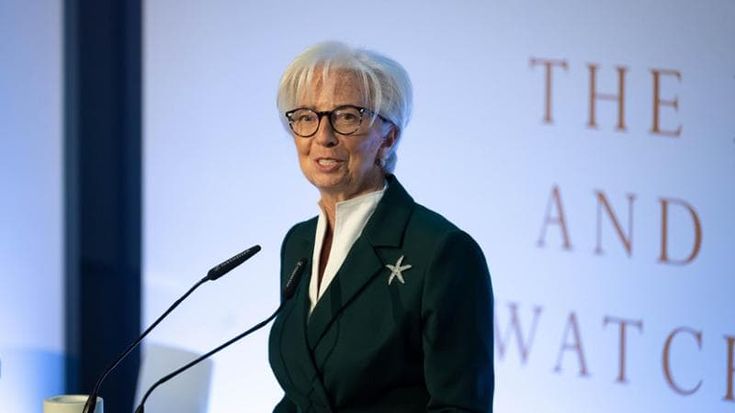 “Crescita dimezzata per l’Italia”: S&P taglia le stime con la guerra. Allarme inflazione dalla Bce