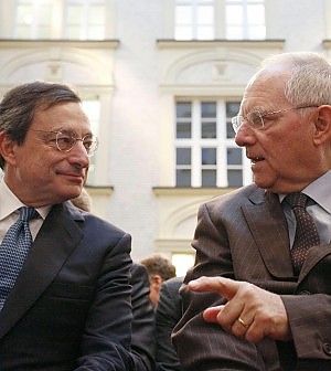 Attacco frontale di Berlino a Draghi: "No agli acquisti di prestiti bancari" 