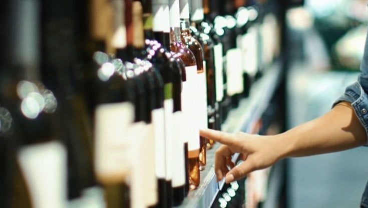 Sace: sostenere l'export del vino italiano