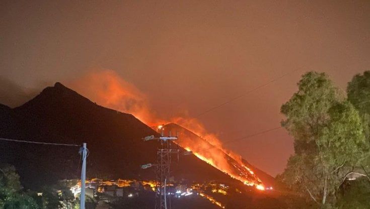 La macchina antincendio in Sicilia si è inceppata: fondi bloccati e liti tra Regione e sindaci