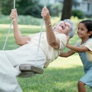 Manager in carriera, mamma e nonna a tempo pieno. Le stagioni della vita, malattia inclusa