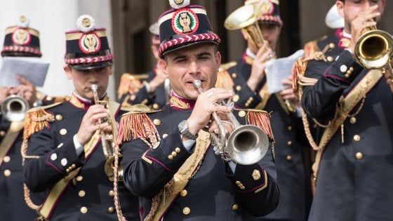 La banda musicale della polizia in concerto a  Paestum