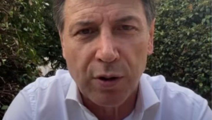 Giuseppe Conte in vacanza a San Giovanni Rotondo: "Breve riposo prima della lotta senza sosta. Siamo stati bullizzati ma M5S sarà il terzo incomodo"