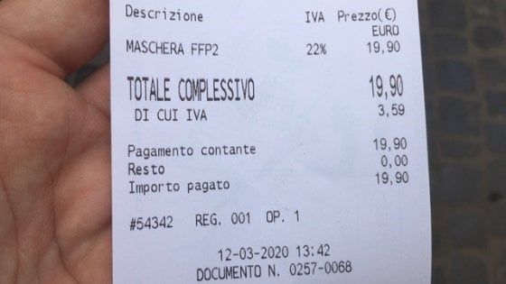 Coronavirus, a Roma in farmacia mascherine a 20 euro. "Ma è colpa dei fornitori"
