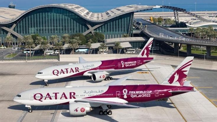 Qatar, Emirati, Barhain, Kuwait, Iraq chiudono lo spazio aereo. Poi le riaperture