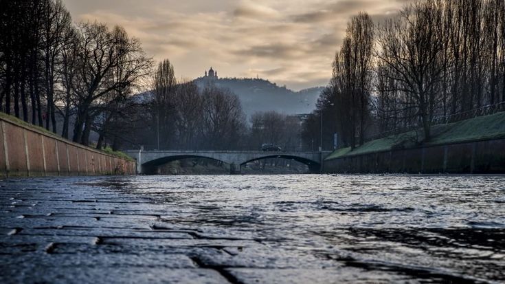 Torino, viaggio per immagini alla scoperta della Dora