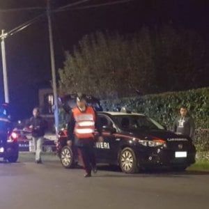 Guida con la patente sospesa, investe e uccide un'anziana: denunciato per omicidio stradale
