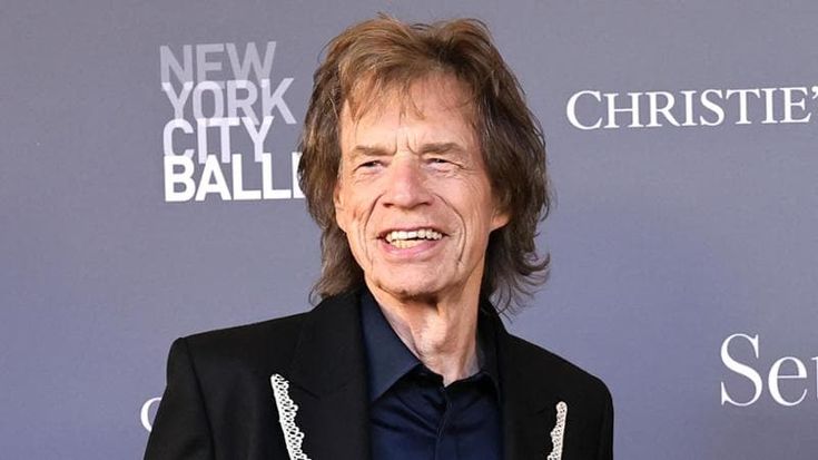 Stop alla festa, anche se c’è Mick Jagger: “Il mercoledì niente musica a Stromboli”