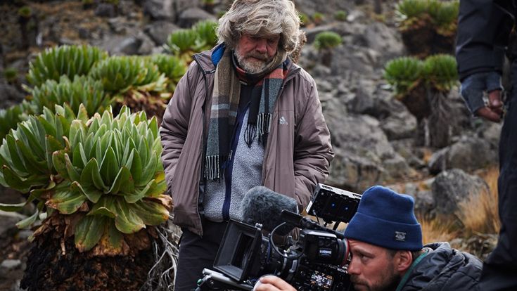 Reinhold Messner: “La mia impresa 40 anni fa ha distrutto l’Everest”