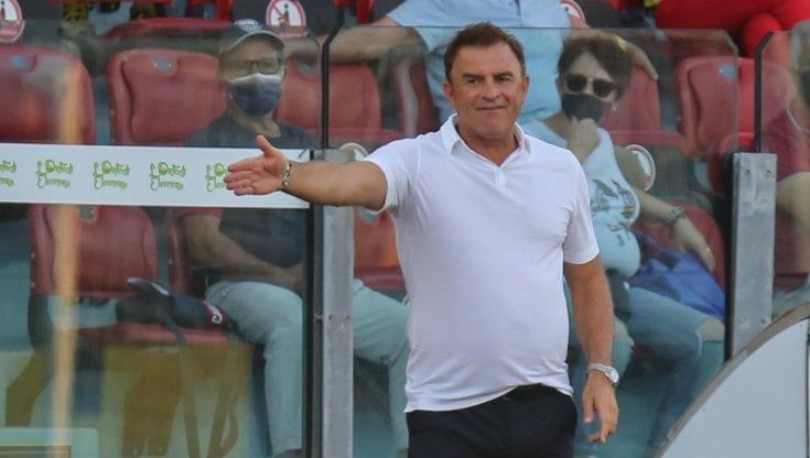 Cagliari, Semplici: "Ci serve uno schiaffo per reagire, dobbiamo migliorare"