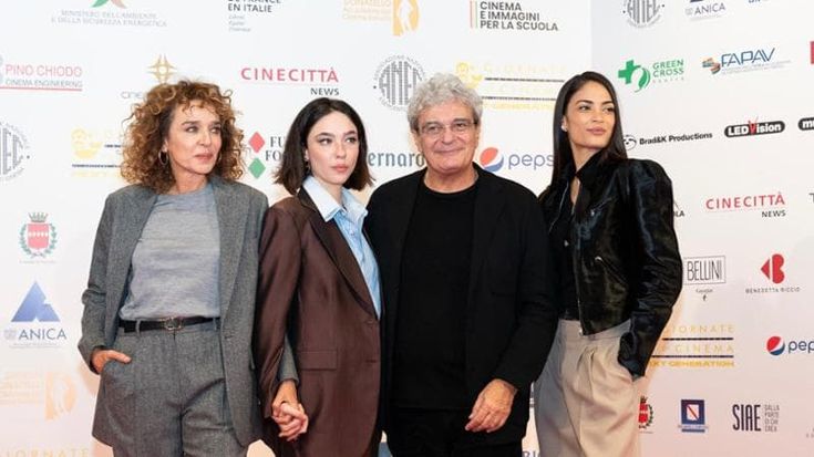 Elodie, Valeria Golino e Matilda De Angelis: tre star per Mario Martone alle Giornate di Sorrento