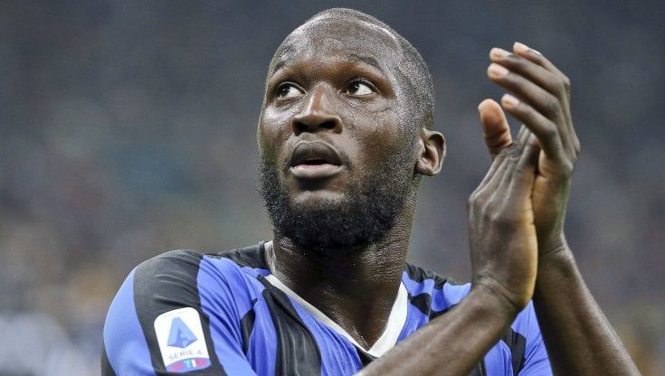 Inter, Lukaku addio: via per 130 milioni, Zapata è il sostituto