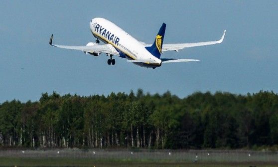 Salta un volo, 100 passeggeri bloccati a Caselle