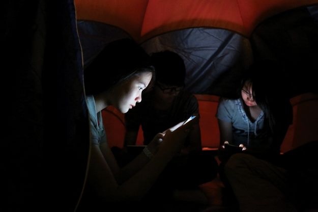 Cina, umbrella revolution: i nuovi illuminati da uno schermo