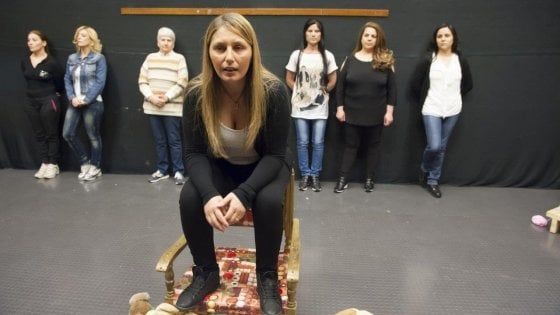 Torino, la mafia sul palco: detenute sotto scorta in scena per il Teatro Stabile