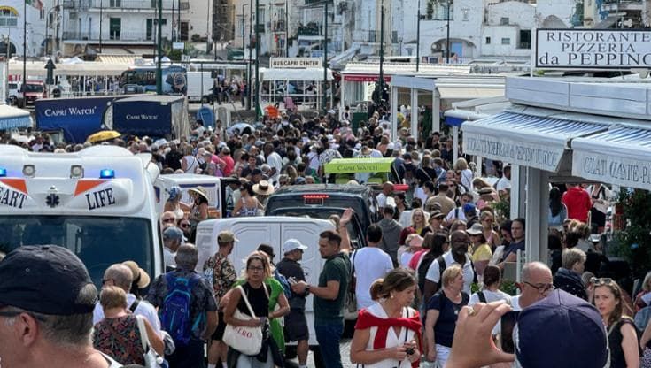 Capri porta la sfida all’iperturismo in Europa: "Servono regole comuni"