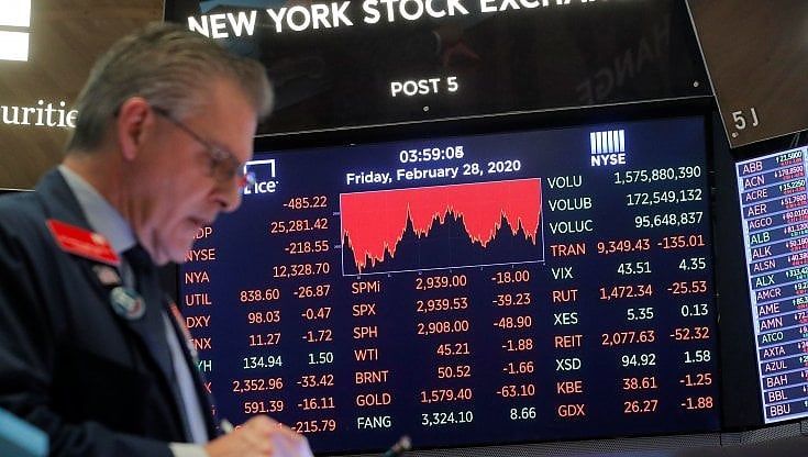 Wall Street sperimenta la finanza-slow: "Basta riunioni Zoom di venerdì e sabati di lavoro"