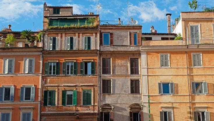 Con la riqualificazione energetica fino a 1.800 euro di risparmi annuali sulle bollette