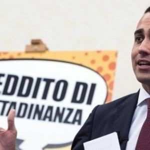 Reddito cittadinanza, Prometeia: "Nel 2019 farà crescere il Pil dello 0,2%"