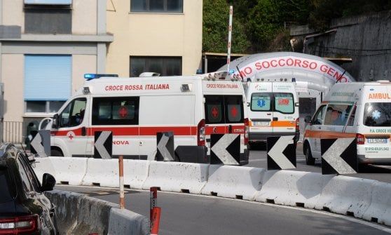 Il terribile bollettino del San Martino di Genova: in meno un mese 98 morti di coronavirus