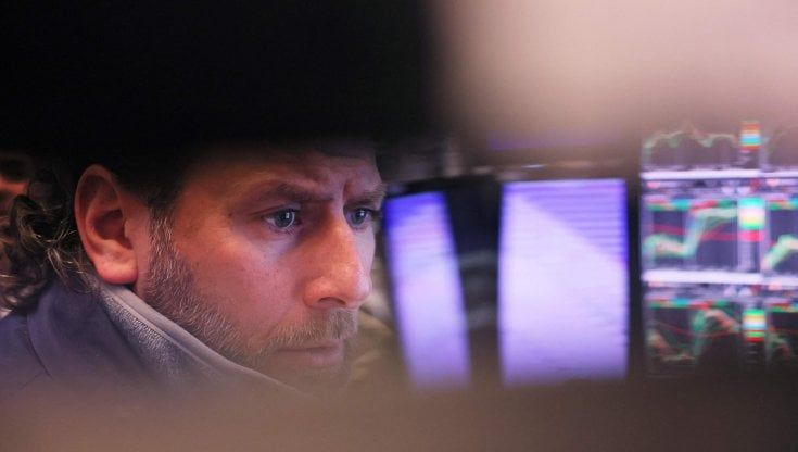 Le Borse di oggi, 23 marzo. Powell raffredda l'ottimismo dei mercati. Anche l'Inghilterra alza i tassi