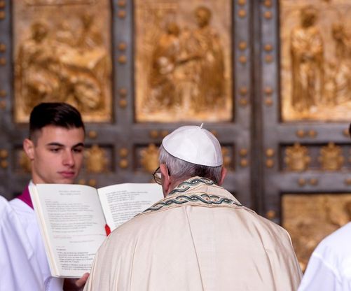 Giubileo, l'apertura della Porta Santa: la fotosequenza
