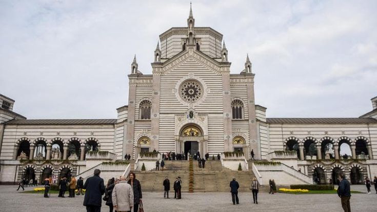 Al Famedio potranno essere sepolti anche i coniugi dei “grandi” di Milano (se di buona condotta)