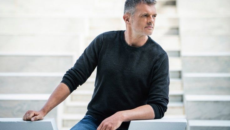 Stefano Massini e la mutevole forma del teatro: "Sono inquieto, non voglio sentirmi rassicurato e rassicurante"
