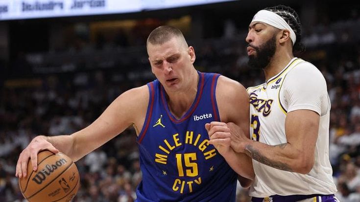Play-off Nba, Denver stende i Lakers in gara 1. Ok New York, Cleveland e Minnesota