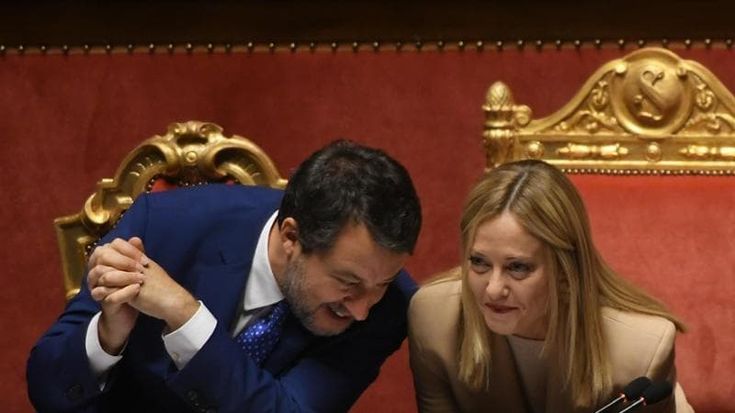 Ponte sullo Stretto, riunione a Chigi. La Corte: “Più rispetto”. Salvini: “Nessuno scontro”