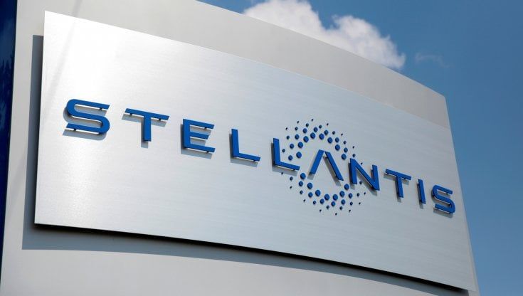 Stellantis, la penuria di chip frena anche Melfi