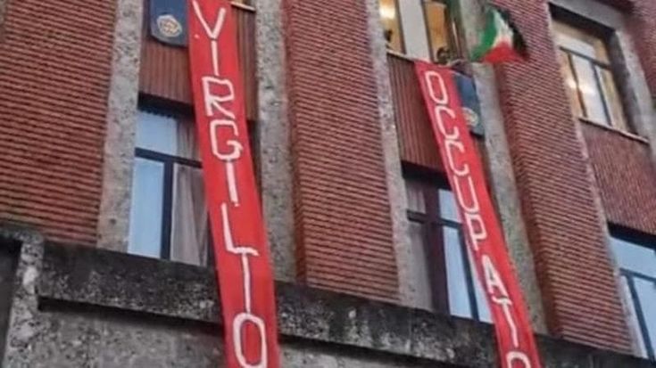 Occupato il liceo Virgilio: “Contro il governo Meloni che investe in armi e taglia scuola e sanità”