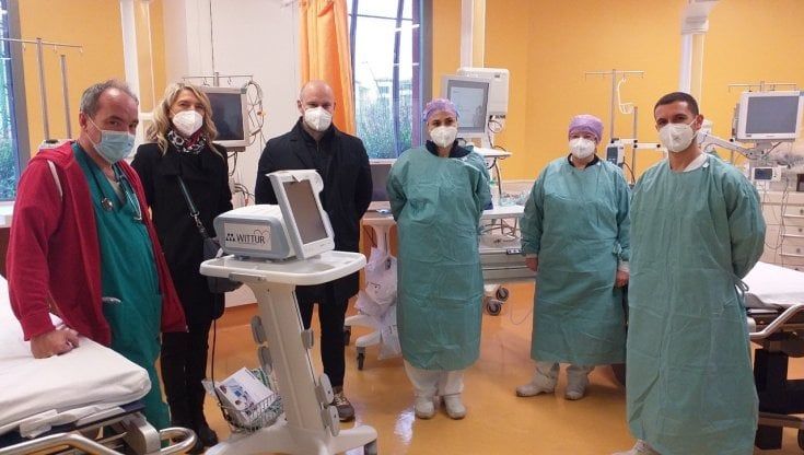 Donazione al pronto soccorso di Parma: due respiratori in più nella lotta al Covid