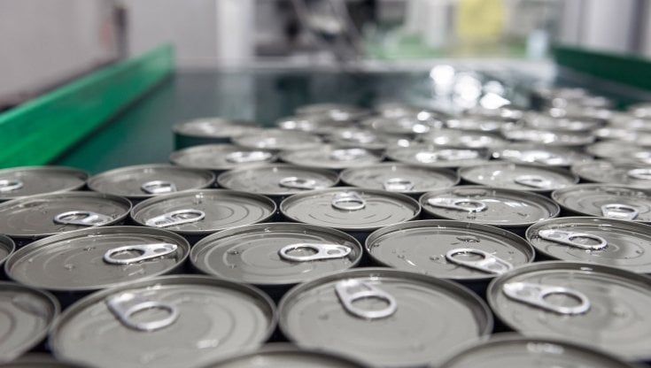 Tonno in scatola, in Italia frenano produzione ed esportazioni: pesa l'aumento dei costi