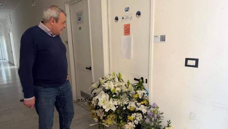 Fiori all’Università per Montefalcone. Il preside ribadisce: “L’immersione non nel programma”