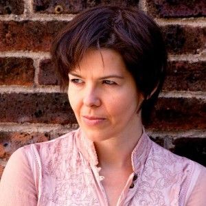 Julia Deck: "Ho ucciso <br />il mio analista. Un noir <br />per sfatare l'ultimo tab&ugrave;"