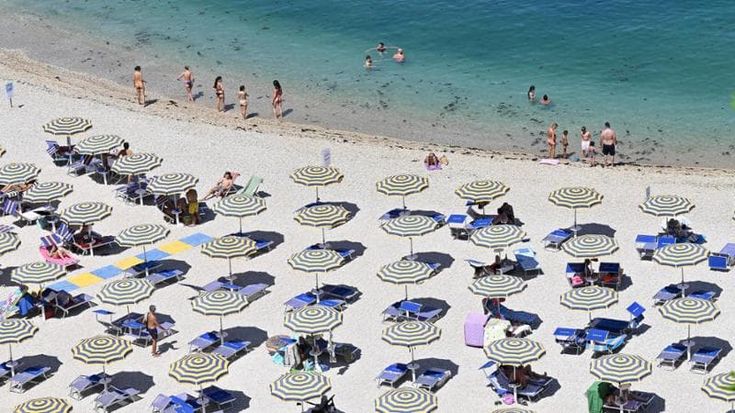 Fare la spesa e prenotare le vacanze: la grande distribuzione invade il turismo