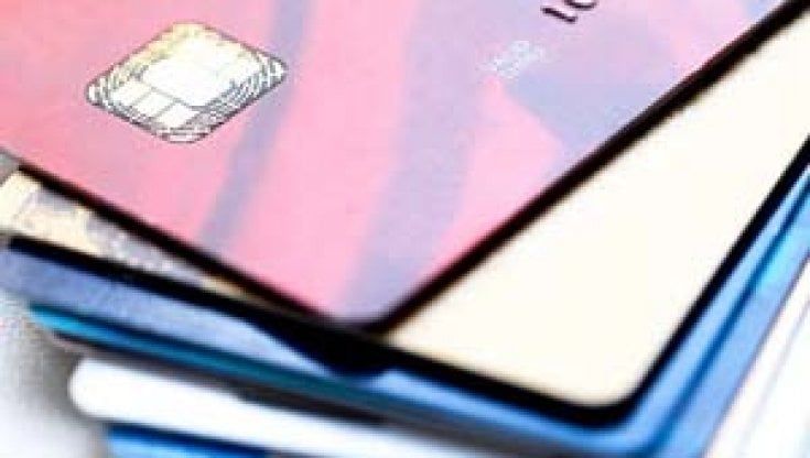Costi fissi, plafond e commissioni Atm: carte di pagamento a confronto