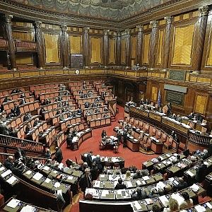 Finanziamento pubblico ai partiti, il relatore di Sc lascia in polemica con Renzi su Italicum