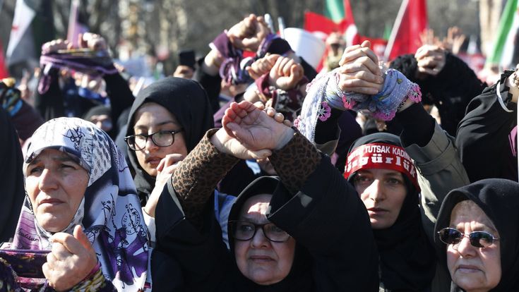 La sfida per una Norimberga siriana: “Porteremo alla sbarra Assad e i suoi”